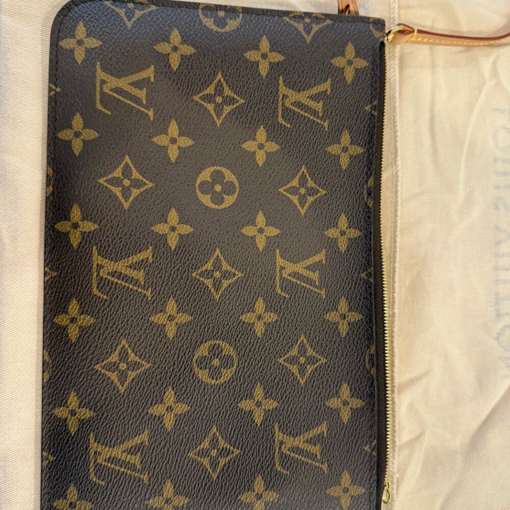 Louis Vuitton pouch from Neverfull bag